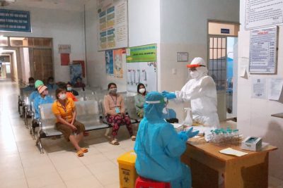 Điểm thi đặc biệt tại Đắk Lắk, 100% thành viên được test nhanh SARS-CoV-2