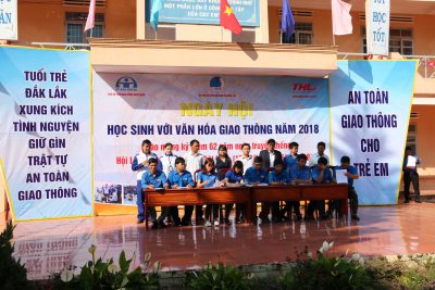 Học sinh trường THPT Việt Đức với “Ngày hội văn hóa giao thông năm 2018”
