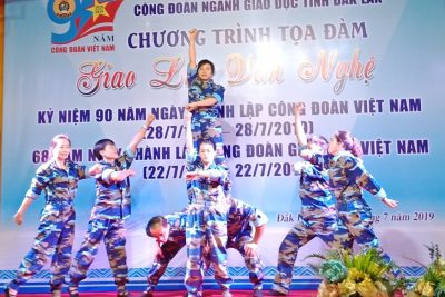 Kỷ niệm 90 năm Ngày Công đoàn Việt Nam và 68 năm Ngày Công đoàn Giáo dục Việt Nam