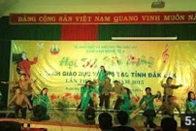 Múa dân gian “Ra khơi” – Văn nghệ cụm 4 tỉnh Đăk Lăk