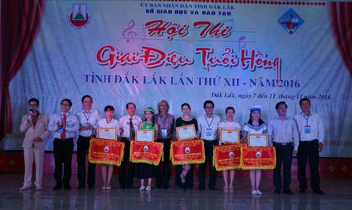 Bế mạc Hội thi Giai điệu Tuổi hồng lần thứ XII năm 2016 khối các Phòng Giáo dục và đào tạo