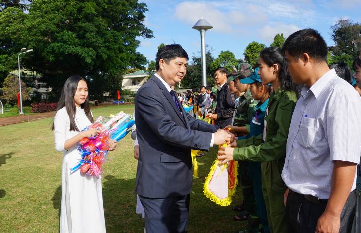 Khai mạc Hội thao Giáo dục Quốc phòng – An ninh học sinh THPT lần thứ IV, năm học 2016-2017