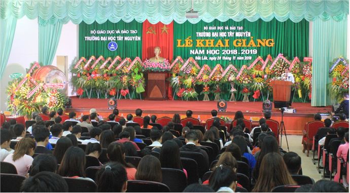 Trường Đại học Tây Nguyên Khai giảng năm học mới 2018-2019