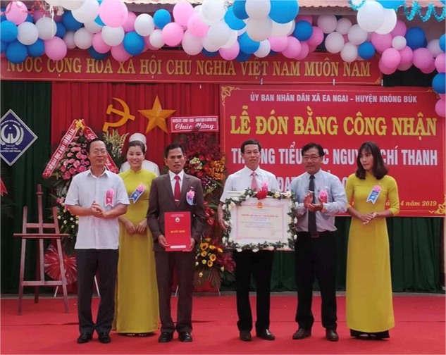 Trường Tiểu học Nguyễn Chí Thanh – huyện Krông Búk đón Bằng công nhận trường tiểu học đạt Chuẩn quốc gia