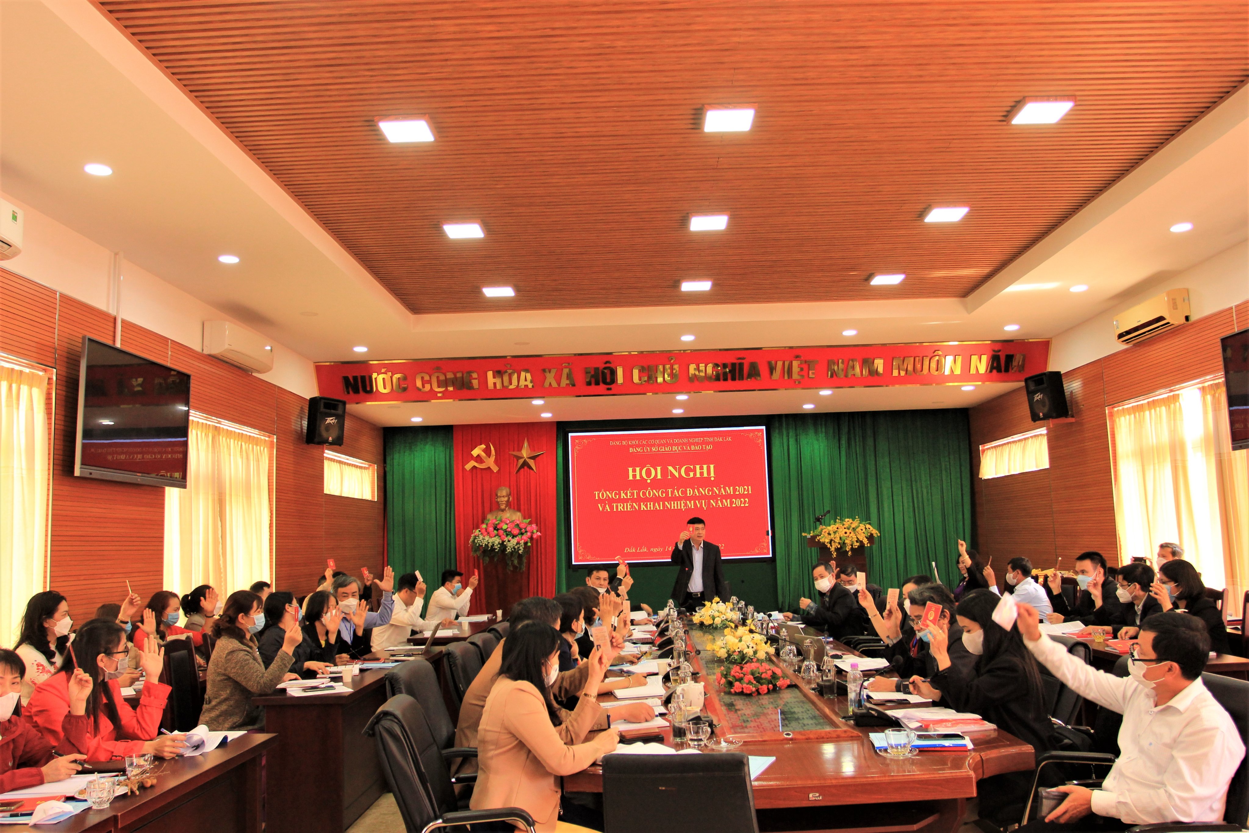 Tổng kết công tác Đảng năm 2021, triển khai nhiệm vụ năm 2022