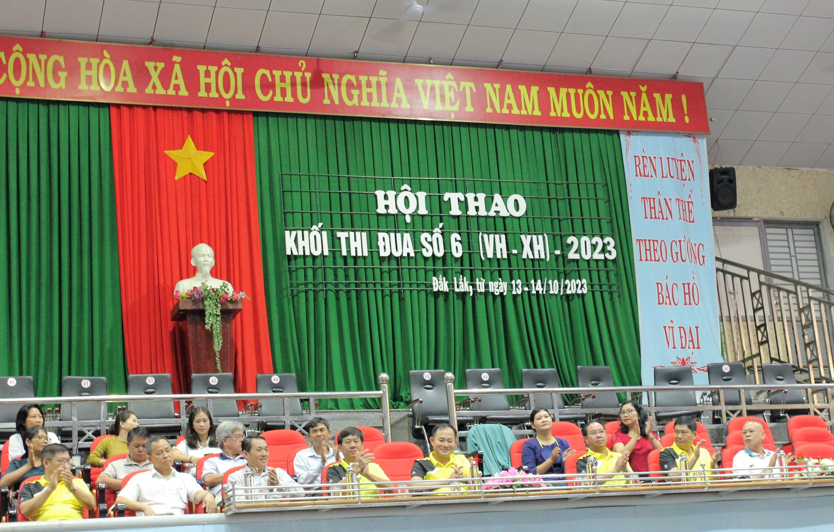 SÔI NỔI HỘI THAO KHỐI THI ĐUA SỐ 6 NĂM 2023