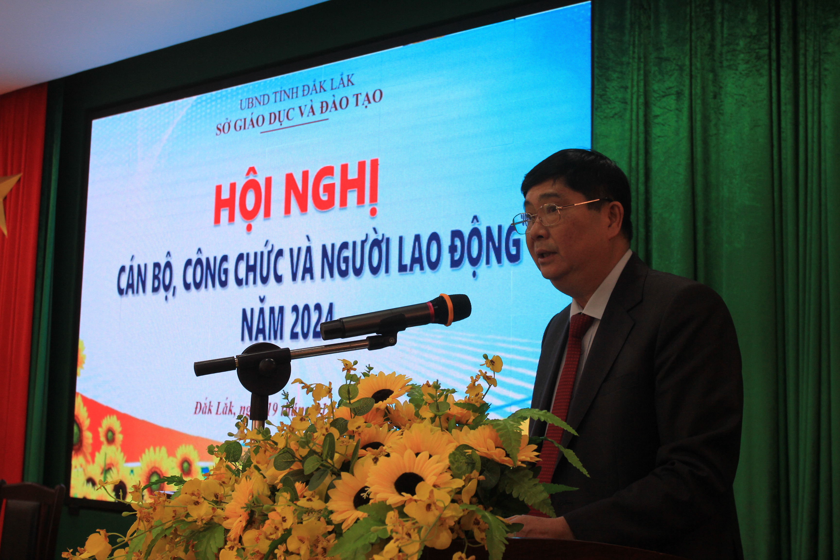 Hội nghị cán bộ, công chức và người lao động năm 2024