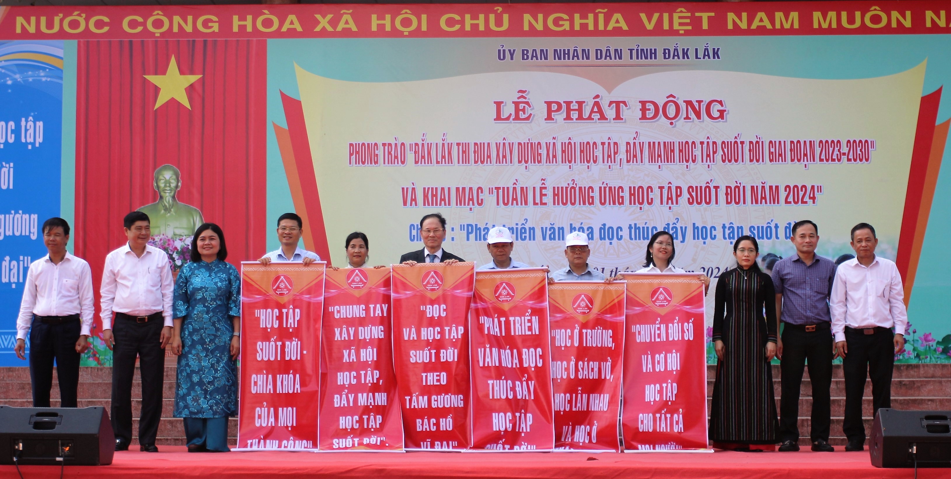 Đắk Lắk phát động phong trào thi đua xây dựng xã hội học tập, đẩy mạnh học tập suốt đời giai đoạn 2023-2030