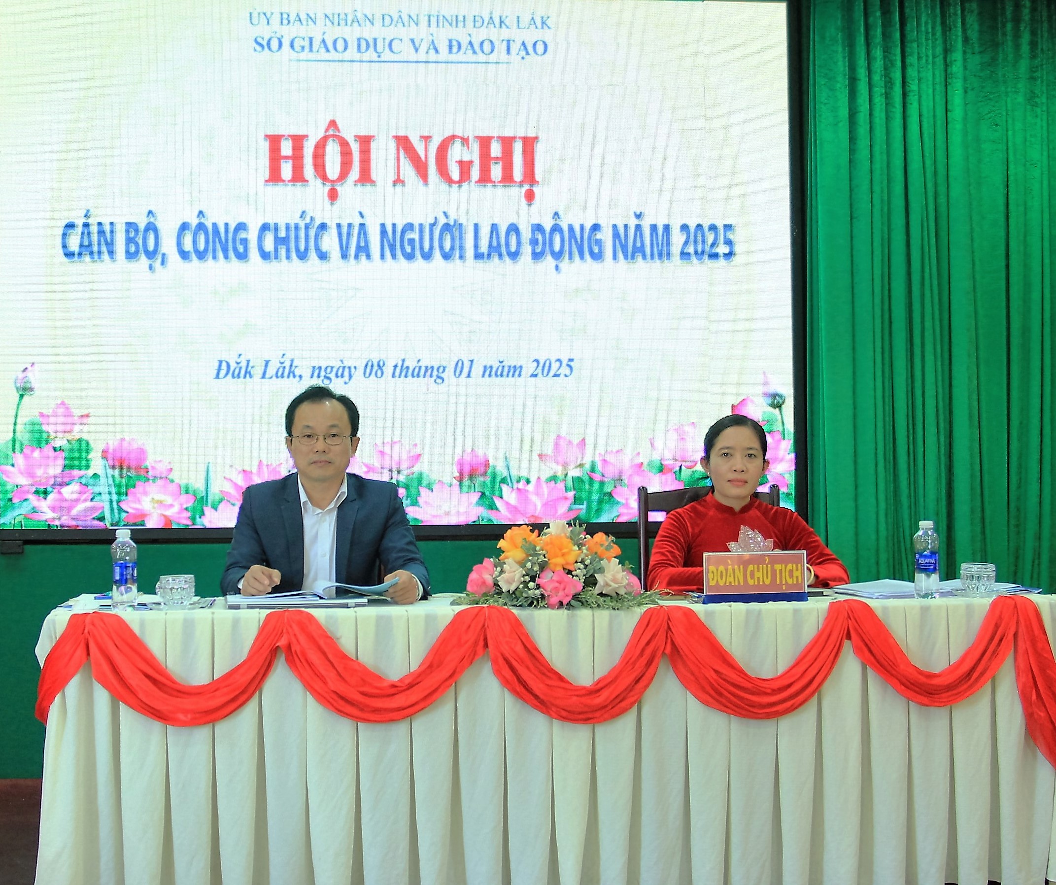 Hội nghị cán bộ, công chức và người lao động năm 2025