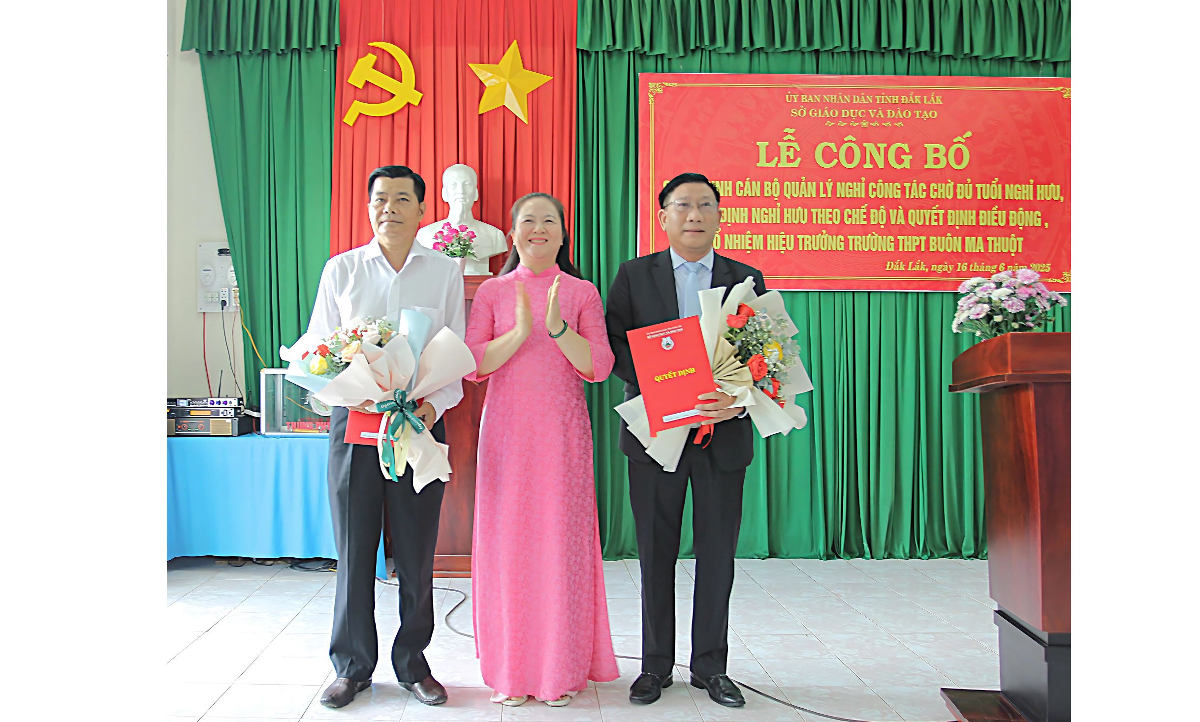 CÔNG BỐ CÁC QUYẾT ĐỊNH VỀ CÔNG TÁC CÁN BỘ TẠI TRƯỜNG THPT BUÔN MA THUỘT VÀ TRƯỜNG THPT LẮK