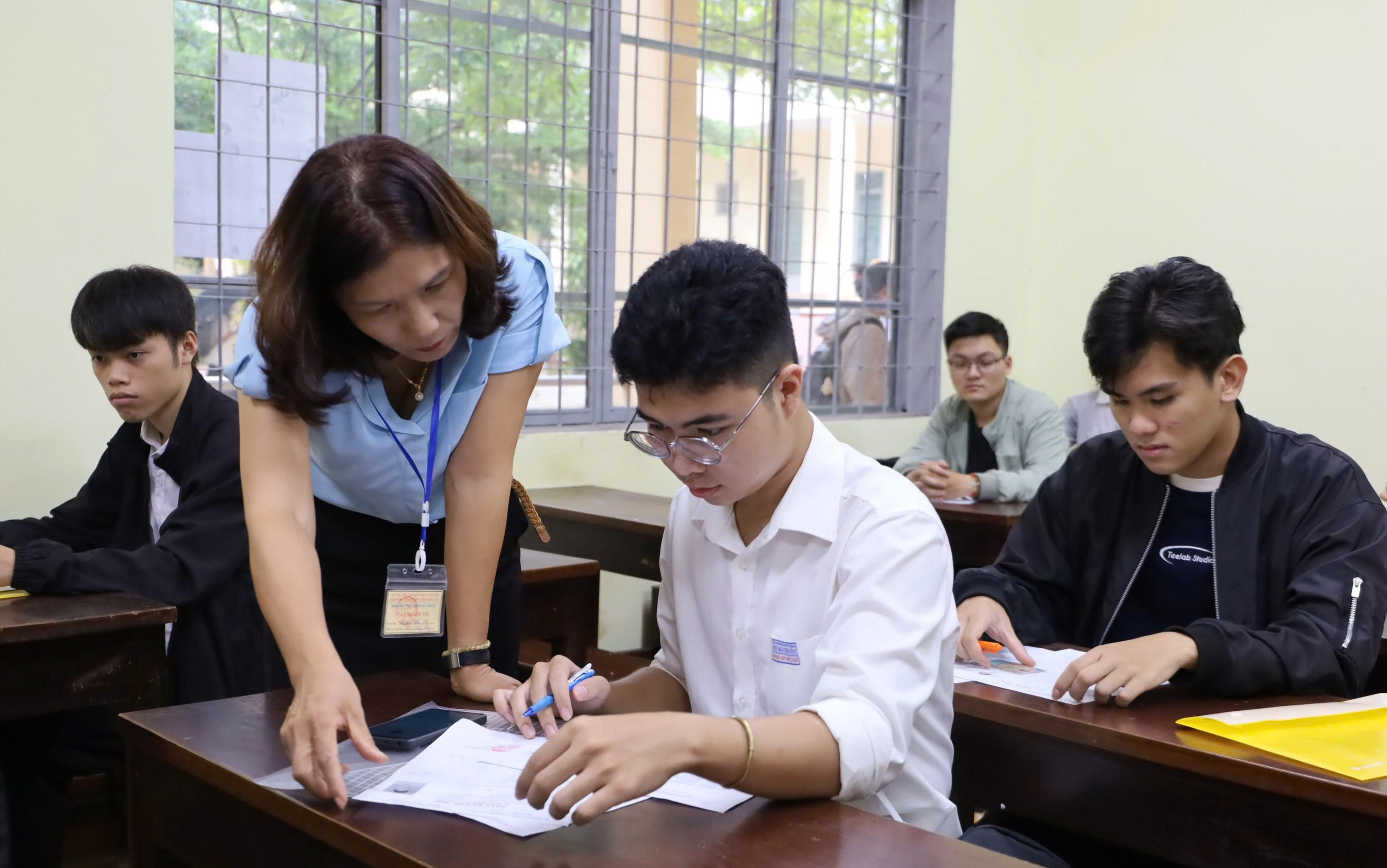 KỲ THI TỐT NGHIỆP THPT 2025 TẠI ĐẮK LẮK: THÍ SINH HOÀN TẤT THỦ TỤC DỰ THI