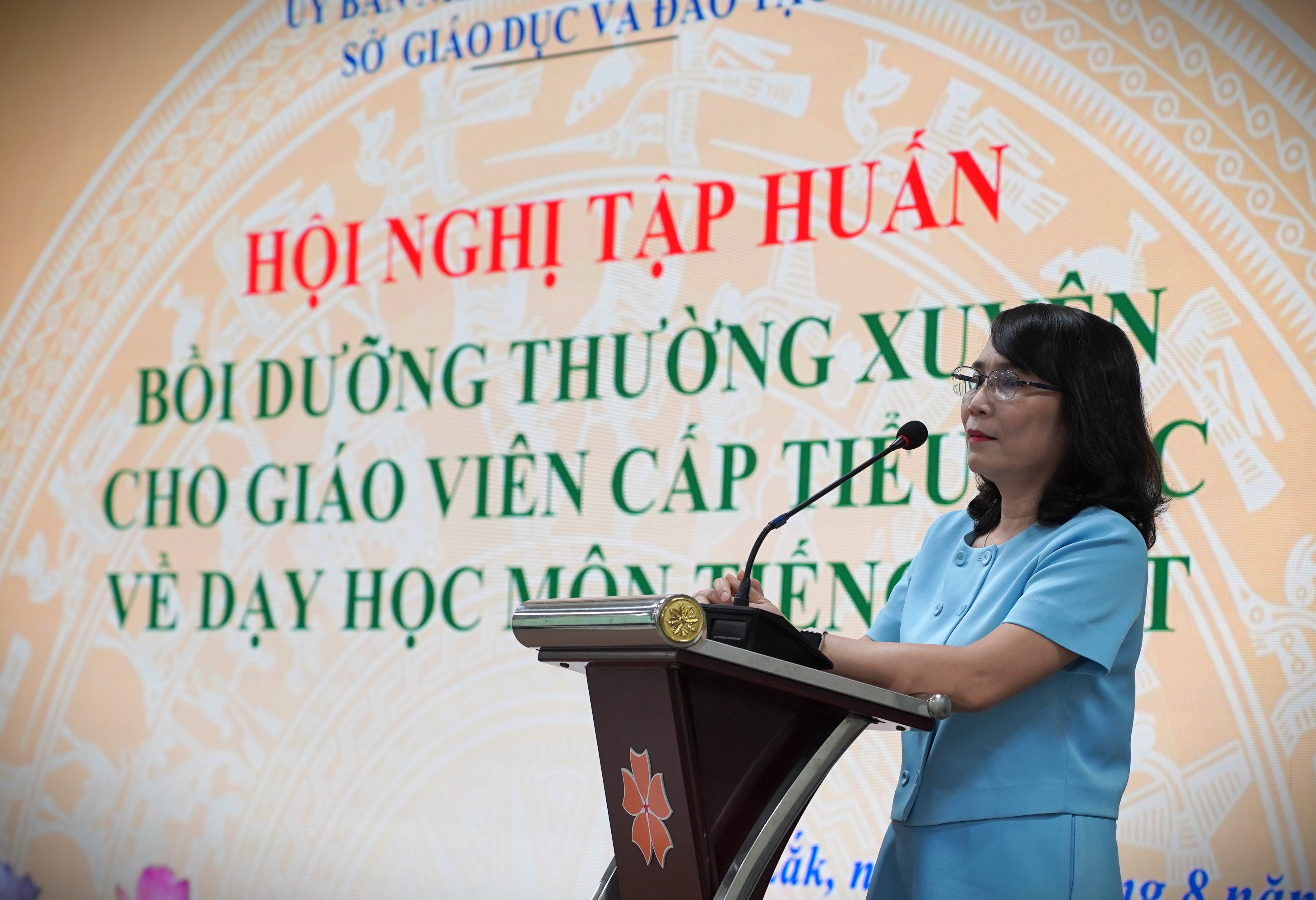Tập huấn chuyên môn, bồi dưỡng thường xuyên cho giáo viên cấp Tiểu học về dạy học môn Tiếng Việt