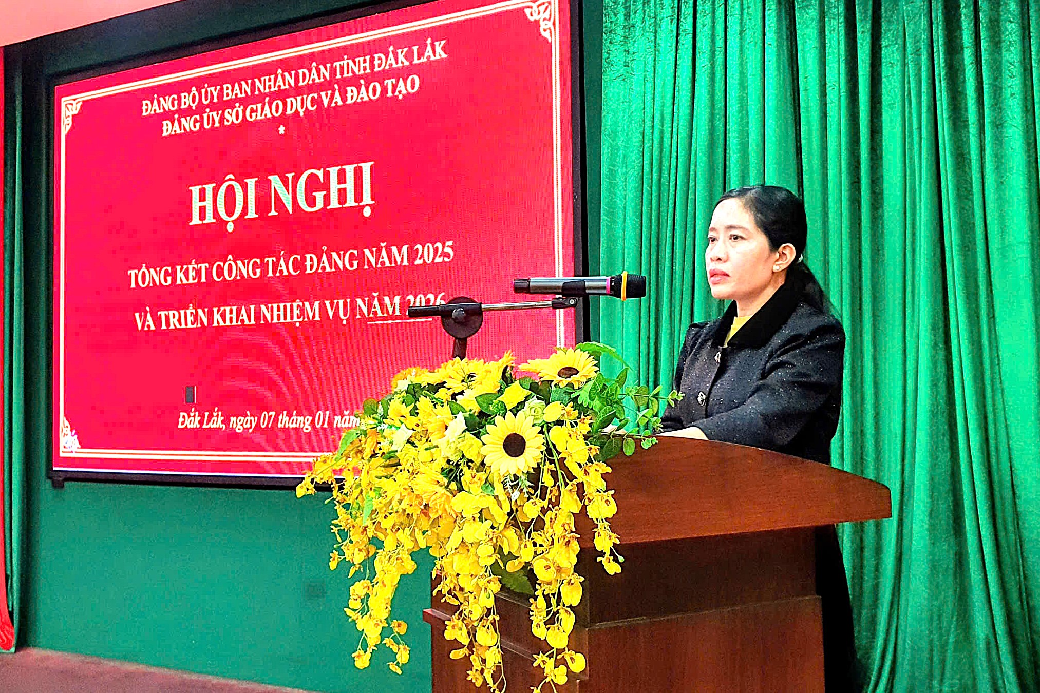 ĐẢNG BỘ SỞ GIÁO DỤC VÀ ĐÀO TẠO ĐẮK LẮK  TỔ CHỨC HỘI NGHỊ TỔNG KẾT CÔNG TÁC ĐẢNG NĂM 2025  VÀ TRIỂN KHAI NHIỆM VỤ NĂM 2026